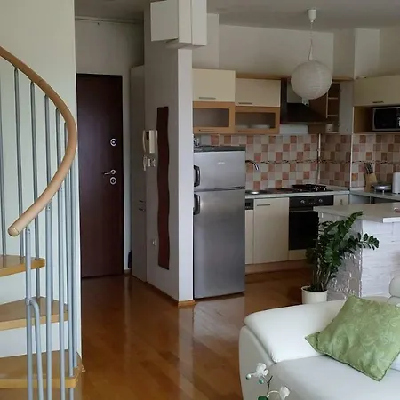 Апартаменты Tammy Задар